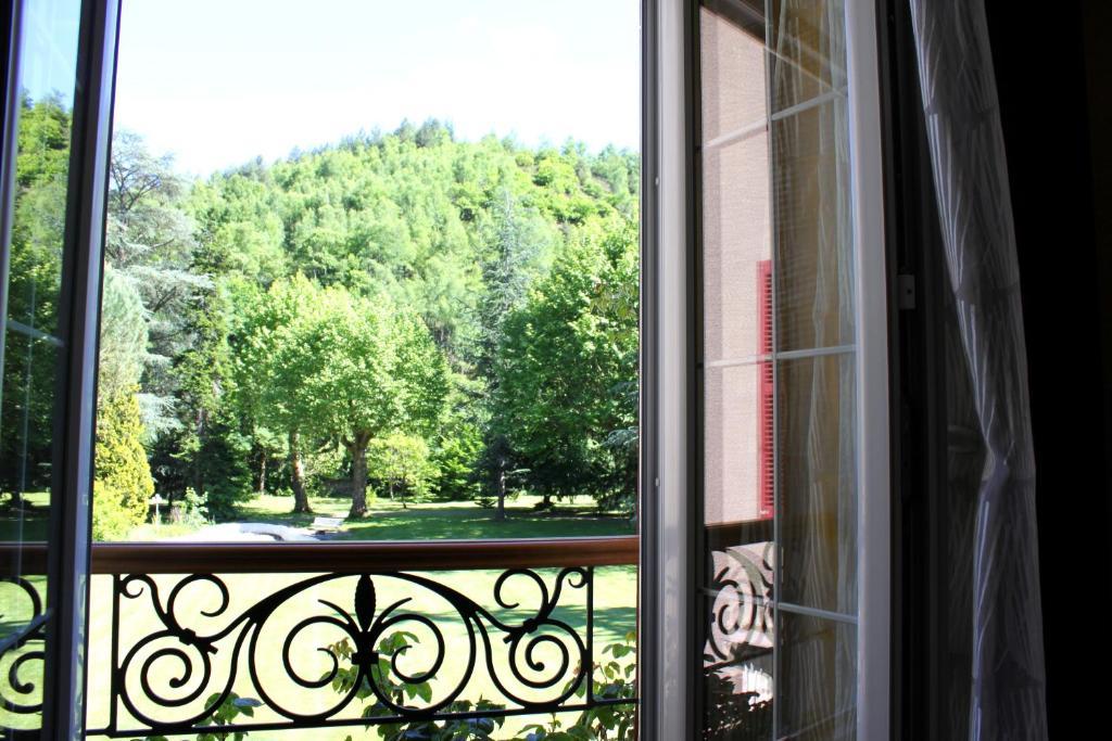 Chambres d'Hôtes Château de Viviez Exterior foto