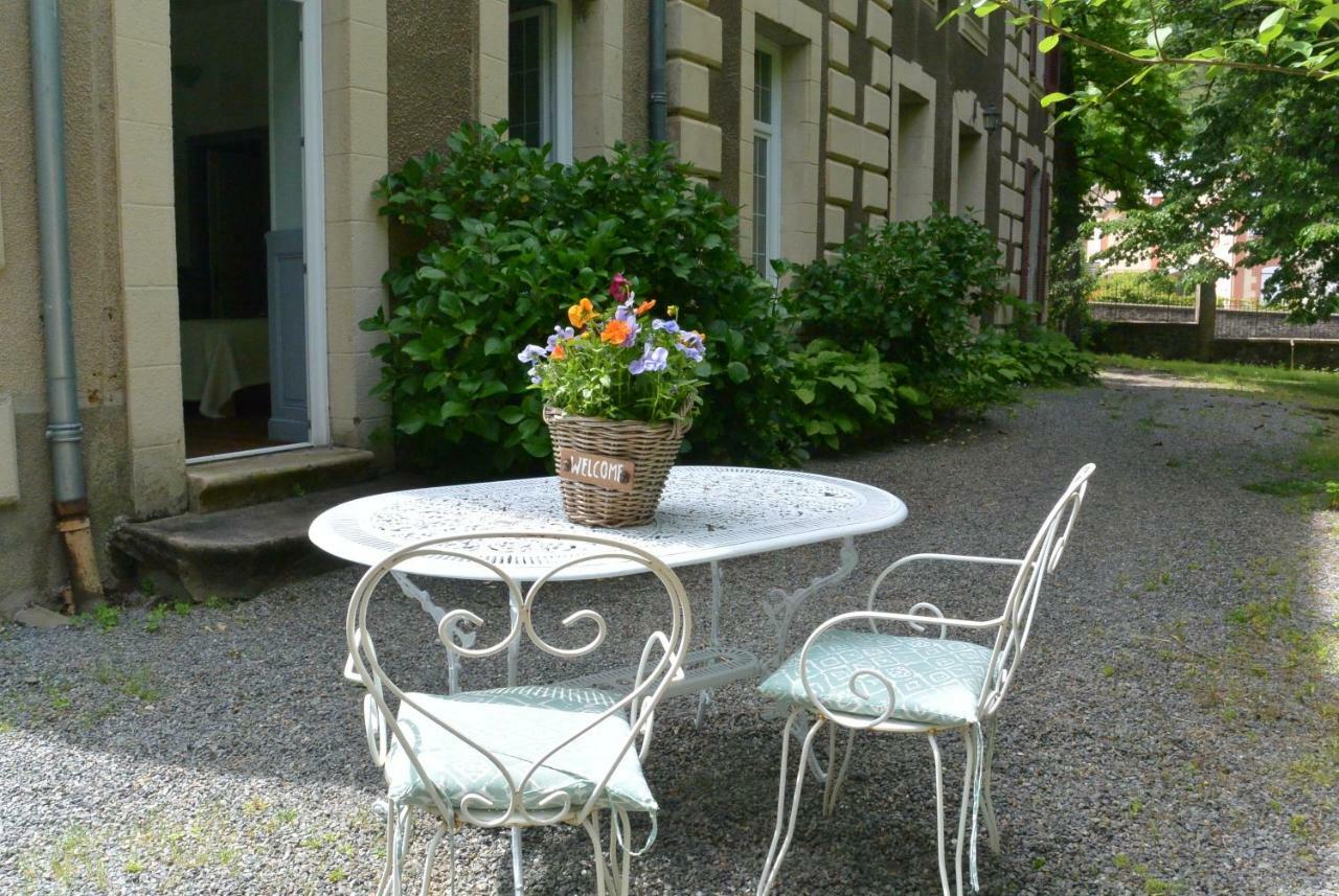 Chambres d'Hôtes Château de Viviez Exterior foto